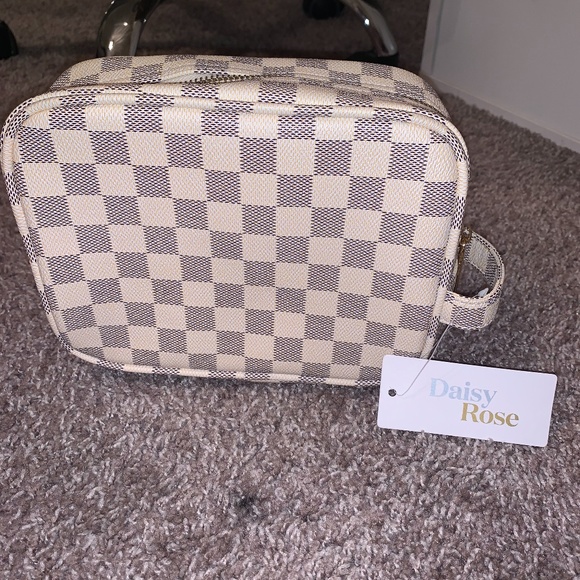 daisy rose makeup bolsa